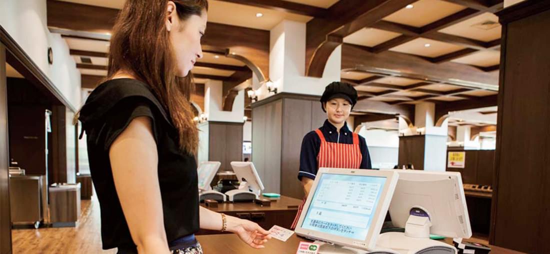 千葉工業大学構内の学生食堂のオートレジ