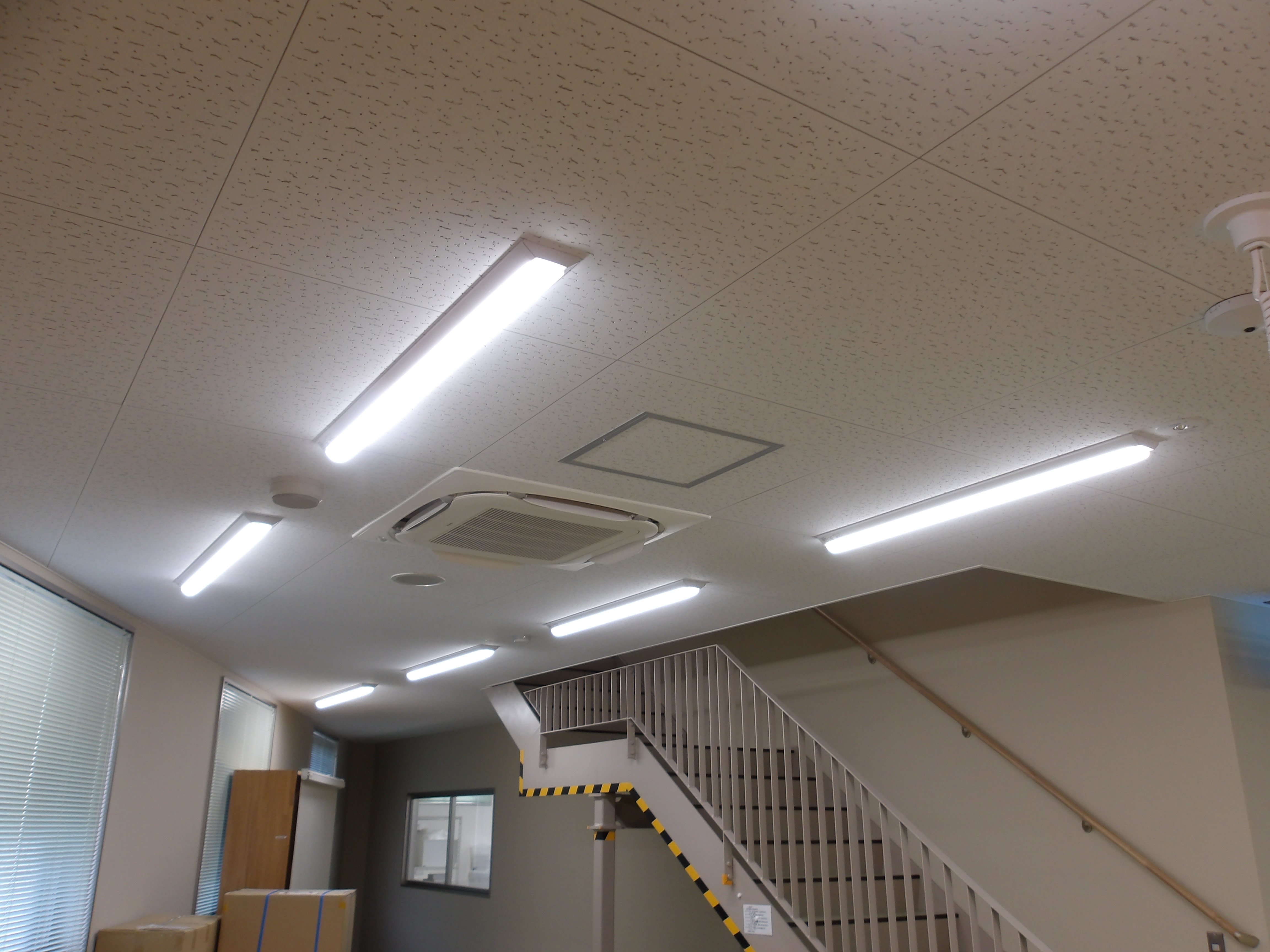 本社工場D棟 廊下