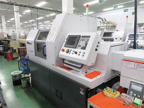 設備一例:主軸移動型CNC 旋盤