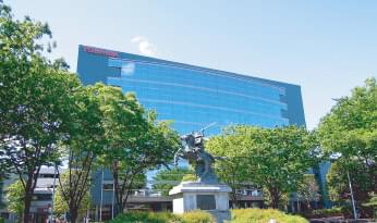 東芝ソリューション分倍河原事業所外観風景